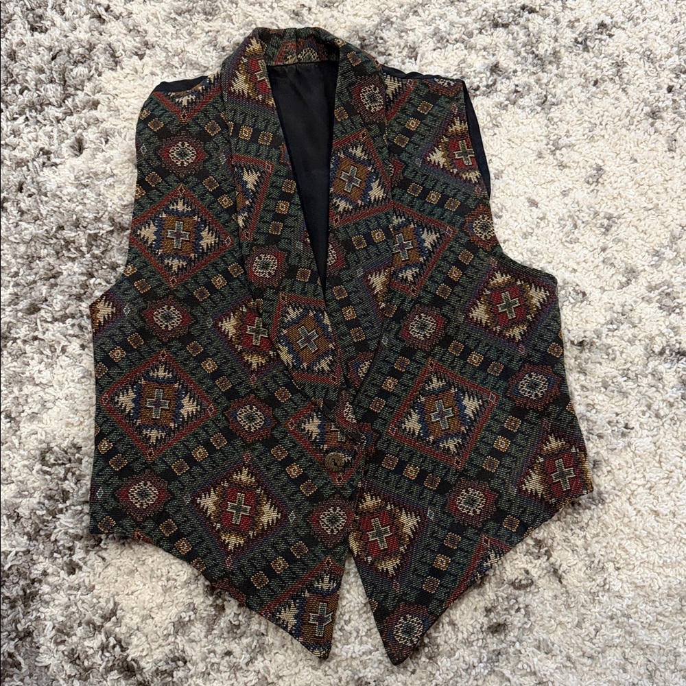 Vintage D.D. Cooper Western Wear Tribal Aztec Print Vest 
Size Small